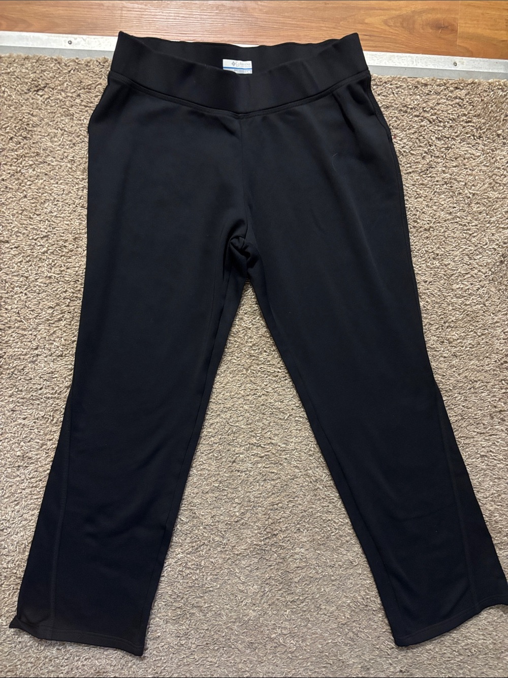 Columbia Woman’s Lg Black Performance Fleece Lined Flare Style Pants Like New
